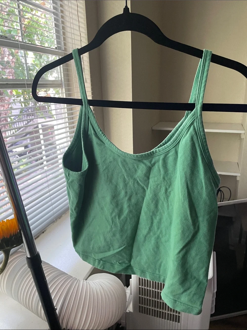 LOT ARQ Camisoles Green and Orange - Picture 4 of 5